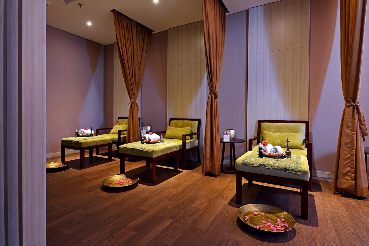 Fox Hotel Пеканбару Экстерьер фото